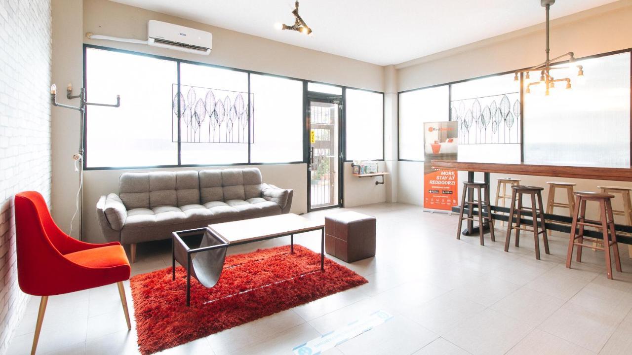 Reddoorz Plus Near Osmena Highway 2 Manila Exterior photo