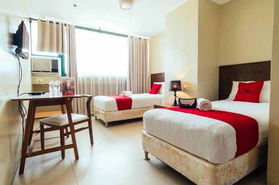 Reddoorz Plus Near Osmena Highway 2 Manila Exterior photo